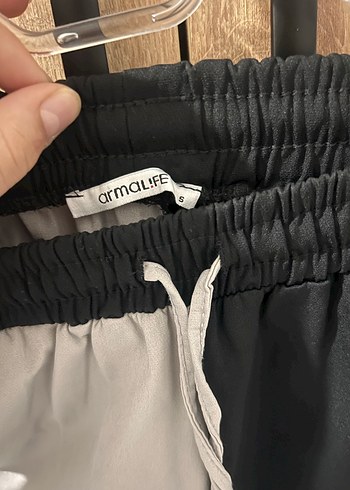 Gri-Siyah Kemerli Rahat Kesim Kadın Pantolon - Görsel 2