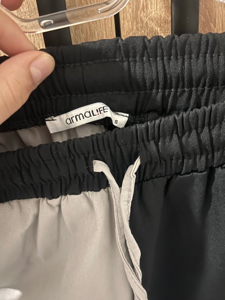 Gri-Siyah Kemerli Rahat Kesim Kadın Pantolon - Görsel 2