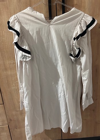 Dantel Detaylı Beyaz Gömlek - Görsel 2