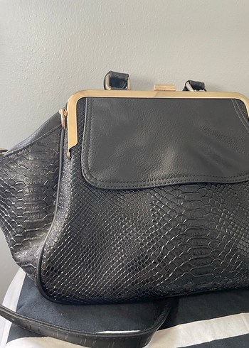 Vintage Siyah Yılan Derisi Desenli Çanta - Görsel 13