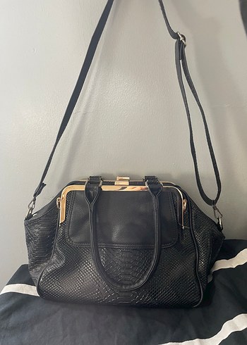 Vintage Siyah Yılan Derisi Desenli Çanta - Görsel 11