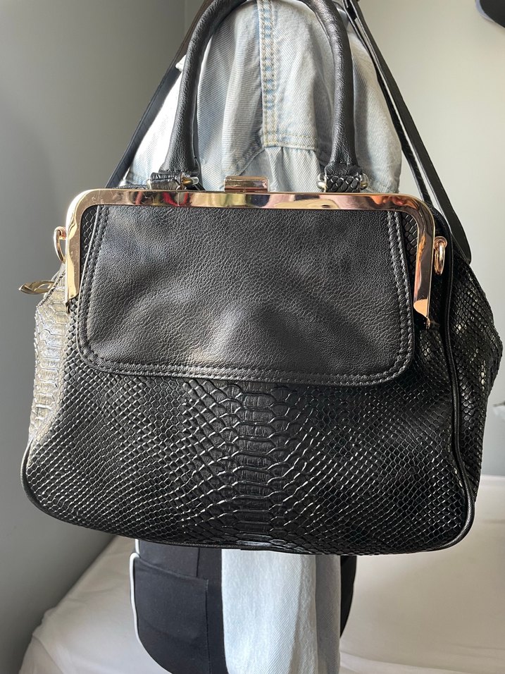 Vintage Siyah Yılan Derisi Desenli Çanta - Görsel 3