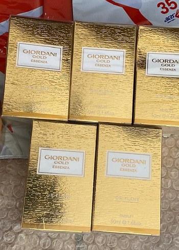 Giordani Gold Essenza Kadın Parfümü 50 ml