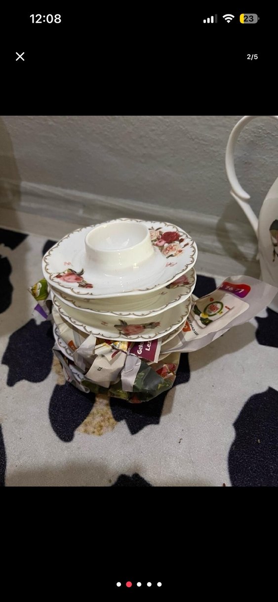 Beyaz Çiçek Desenli Porselen Çaydanlık Seti - Görsel 2