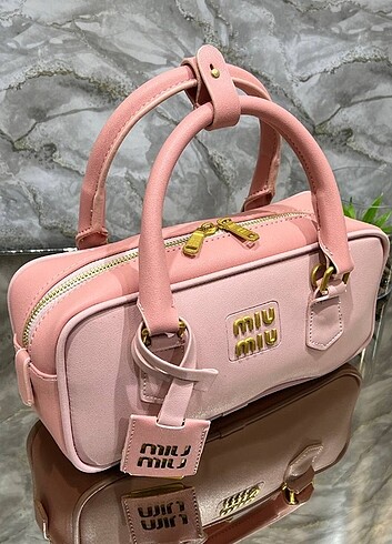 Miu çanta