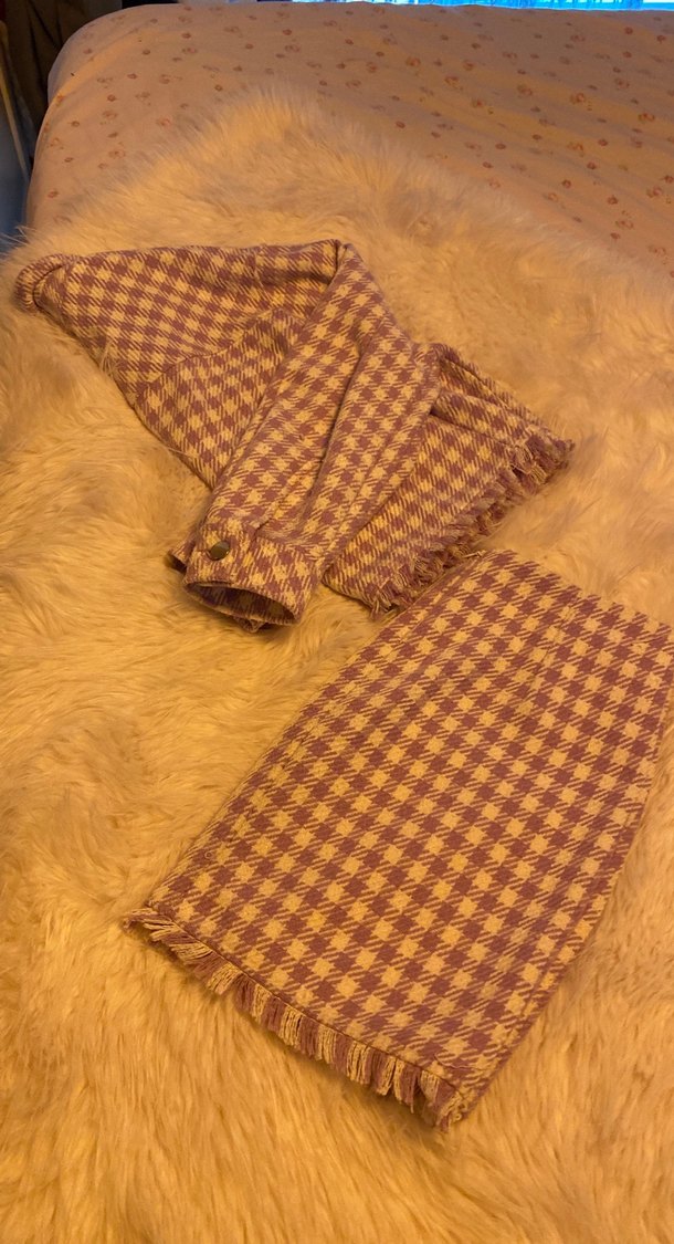 Beyaz mor kareli ceketli etek takımı - Görsel 4