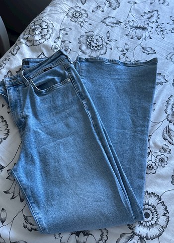 Açık mavi Rahat Kesim Kadın İspanyol paça Kot Pantolon - Görsel 5