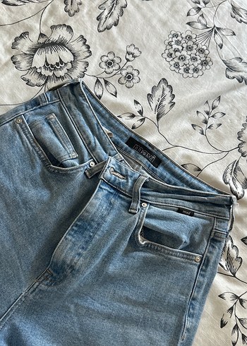 Açık mavi Rahat Kesim Kadın İspanyol paça Kot Pantolon - Görsel 4