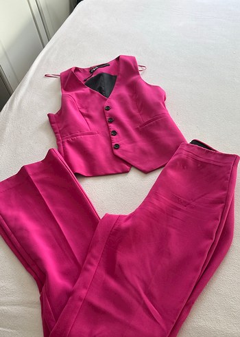 Pembe Düğmeli Kadın Takım Elbise - Görsel 2