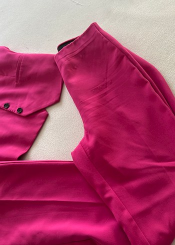 Pembe Düğmeli Kadın Takım Elbise - Görsel 4