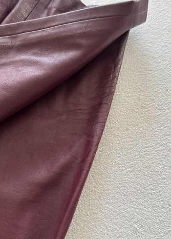 Bordo Deri Düğmeli Kolsuz Takım - Görsel 9