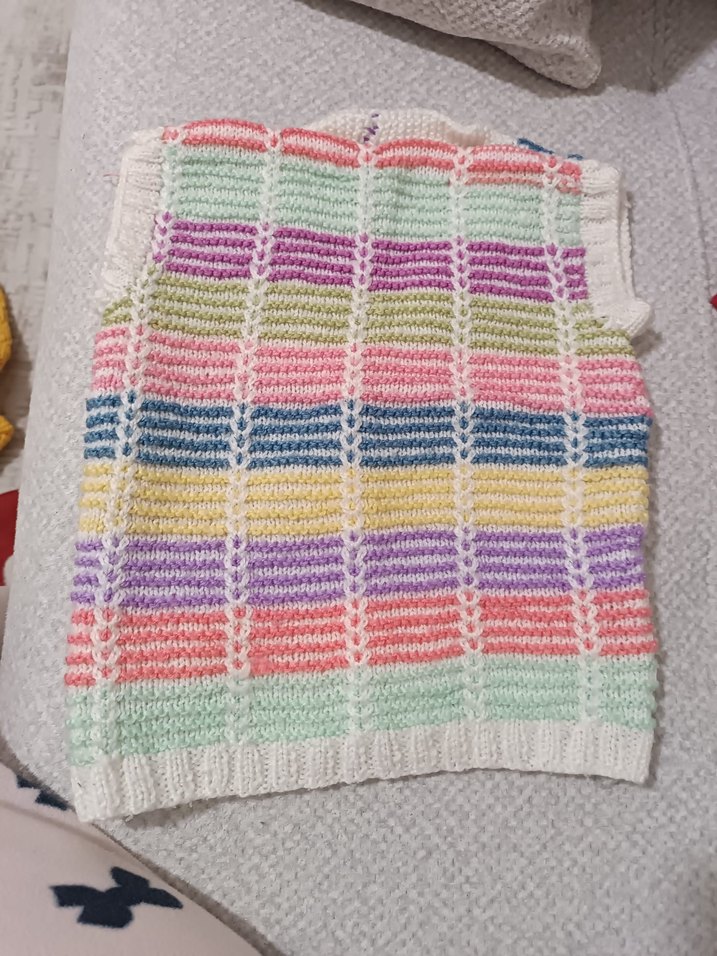 Renkli Örgü Kız Çocuk Kolsuz Hırka - Görsel 2