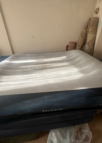 Beyaz Şişme Yatak - Görsel 3