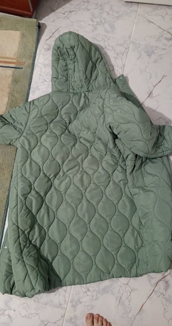 Kapüşonlu Uzun Düğmeli Kadın Kış Montu - Görsel 4