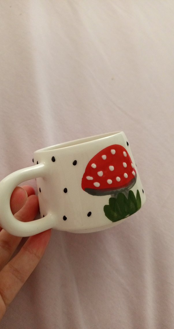 Kırmızı Mantar Desenli Seramik Kupa - Görsel 3