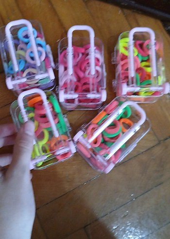 renkli valizli lastik toka - Görsel 5