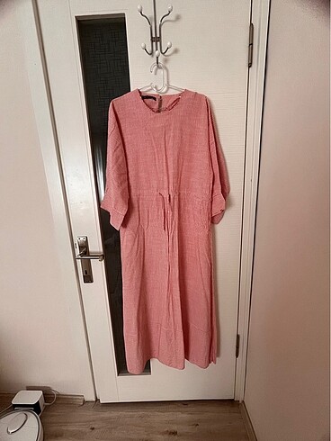Yazlık pembe çizgili elbise