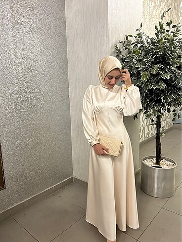 m Beden ten rengi Renk HOUSE ZARİF ELBİSE