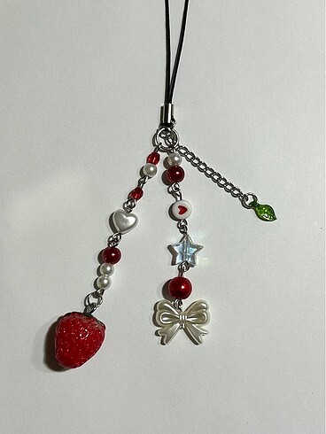 Çilek charm