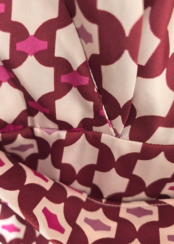 Geometrik desen kısa elbise - Görsel 4