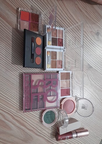 L'Oréal Paris Pembe Tonlarda Makyaj Ürünleri Seti