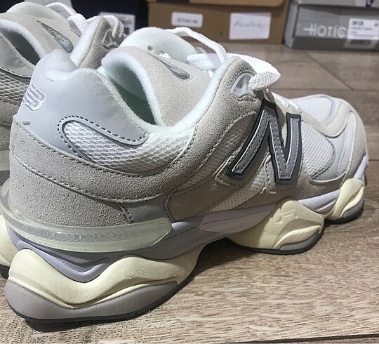 42 Beden camel Renk Orjinal İthal New Balance