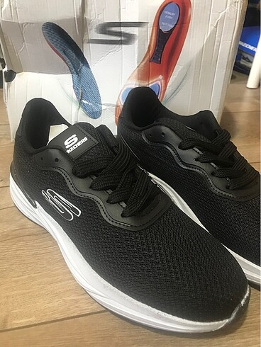 Skechers İthal
