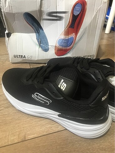 42 Beden Skechers İthal