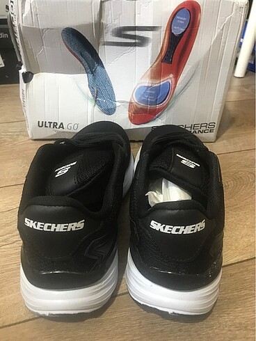 42 Beden siyah Renk Skechers İthal