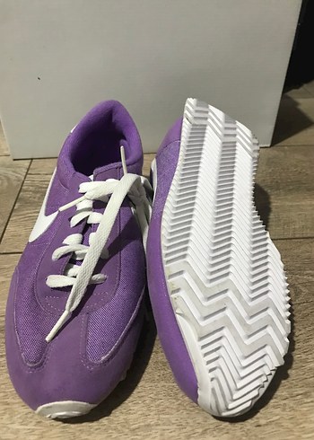 39 Beden mor Renk Orjinal Nike