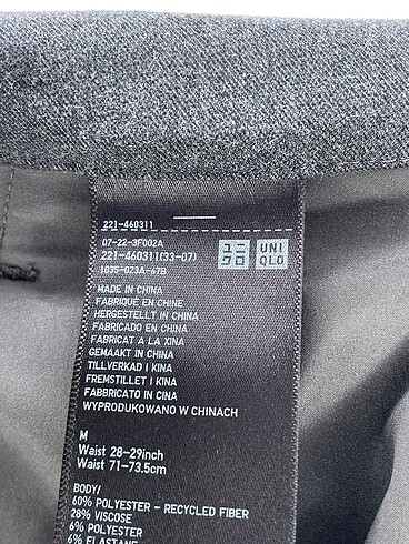 m Beden çeşitli Renk Uniqlo Düz Kesim %70 İndirimli.