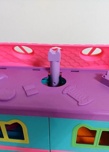 Gabby'nin Festival Evi (Gabby's Celebration Doll House) - Görsel 7