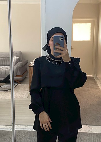 Siyah Kadın Midi Takım - Minimalist - Görsel 3