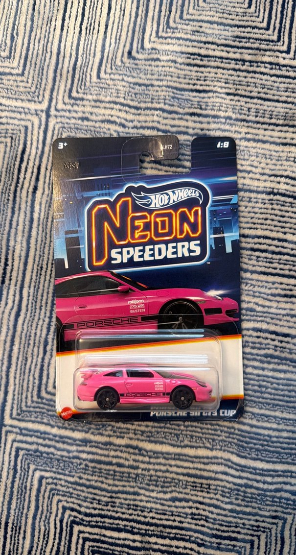 Neon Speeders ve Fast & Furious Oyuncak Arabalar - Görsel 3