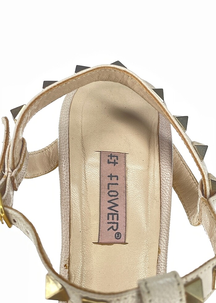 Flower Sandalet %70 İndirimli. - Görsel 4