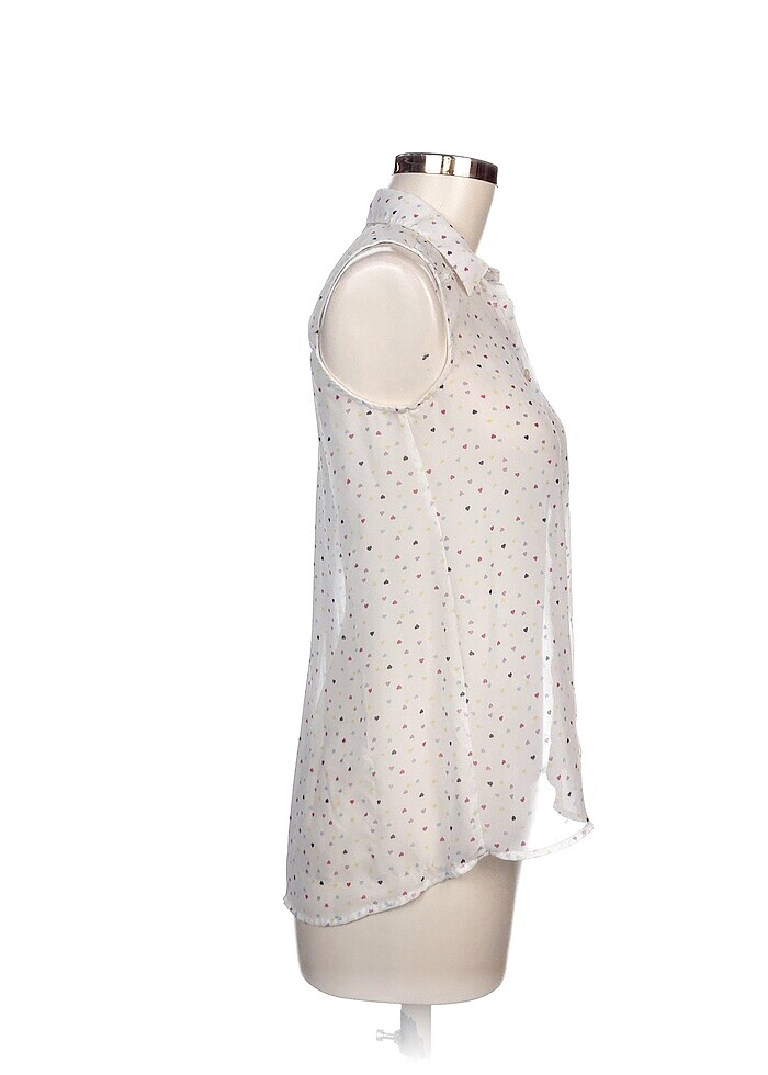 LC Waikiki Bluz %70 İndirimli. - Görsel 2