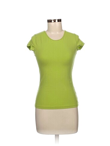 Tommy Hilfiger T-shirt %70 İndirimli.