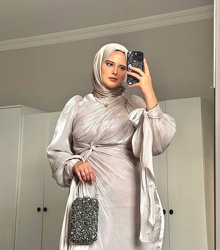 Diğer Yolanda abiye