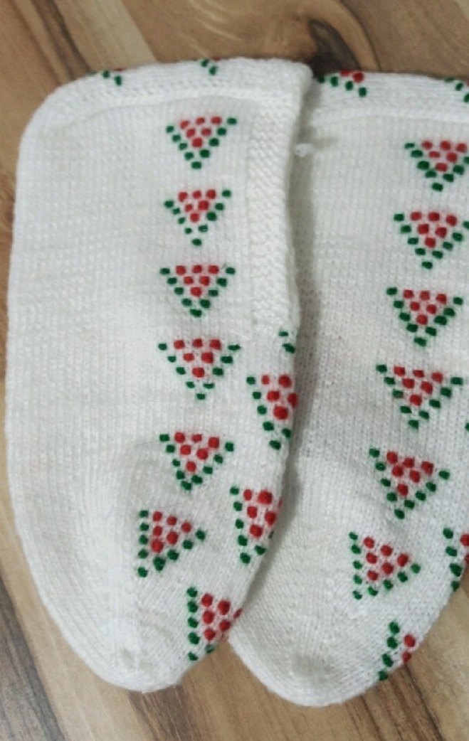 Nakışlı Beyaz Örgü Kadın patik - Görsel 2