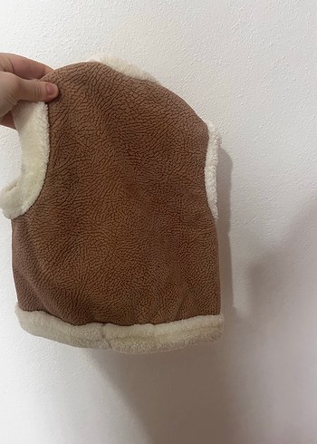 Erkek Çocuk Kürklü Kahverengi Yelek - Görsel 2
