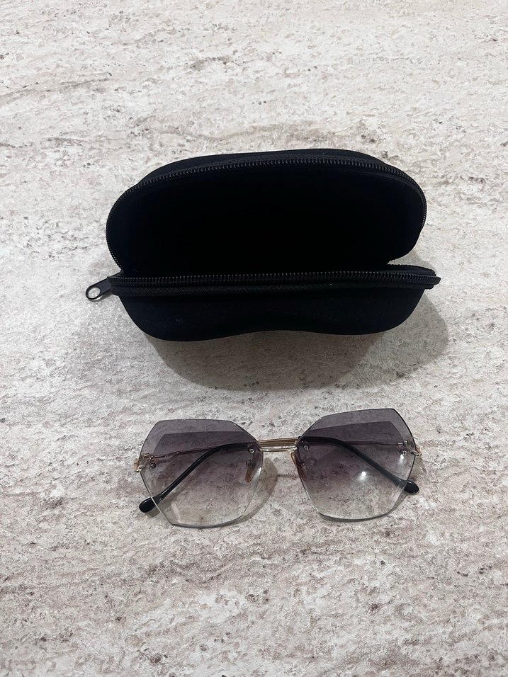 Kadın Güneş Gözlüğü - Görsel 2