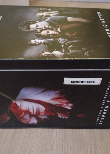 Alacakaranlık Serisi Teneke Kutulu - Görsel 3