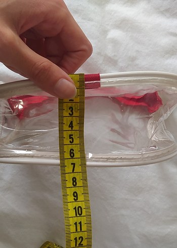 Kırmızı Fermuarlı Şeffaf Makyaj Çantası - Görsel 7