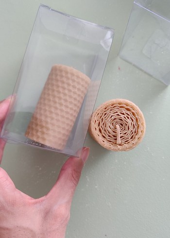 Bej Bal Peteği Desenli Mum Seti - Görsel 6