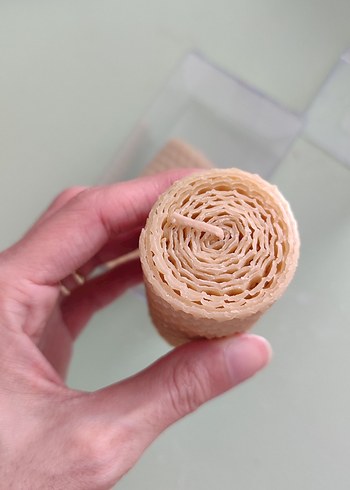 Bej Bal Peteği Desenli Mum Seti - Görsel 7