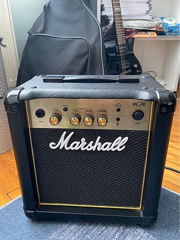 Marshall MG10 Elektro Gitar Amfisi