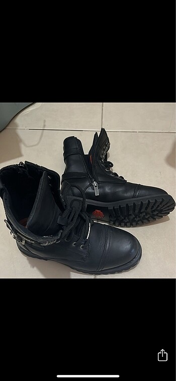 37 Beden siyah Renk HARLEY BOT Sıfır gibi çok az giyildi