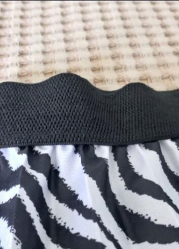 38 Beden Zebra Desen Pileli Etek