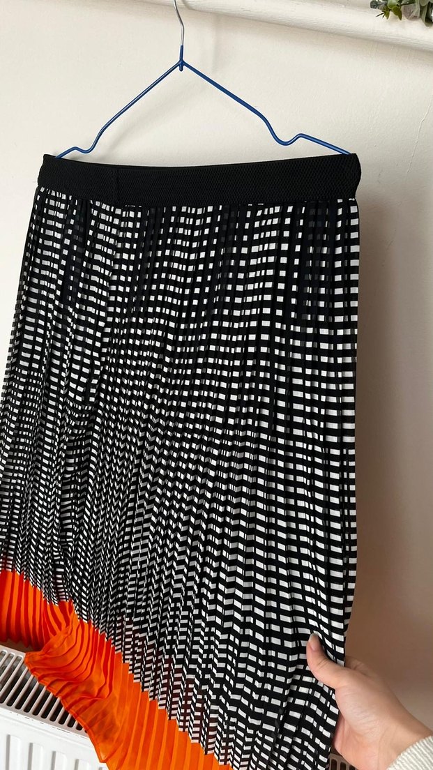 Kadın Pileli Uzun Etek Siyah-Turuncu - Görsel 2