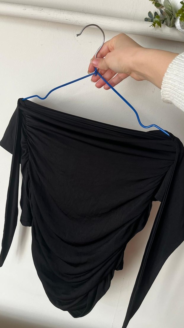 Drapeli Siyah Straplez Kadın Bluz - Görsel 3